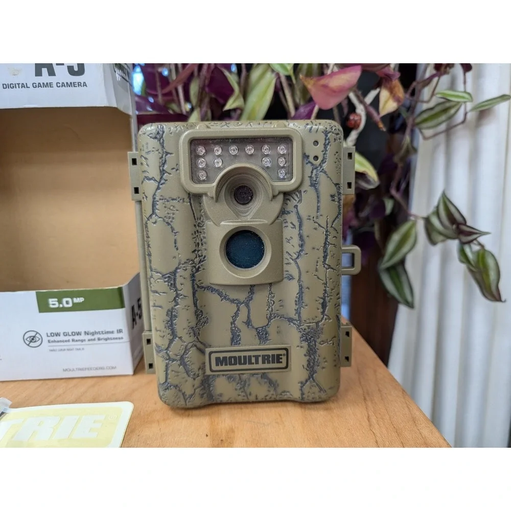 Moultrie A-5 Digital Game Camera 5.0 MP Low Glow Nighttime 50 Ft.